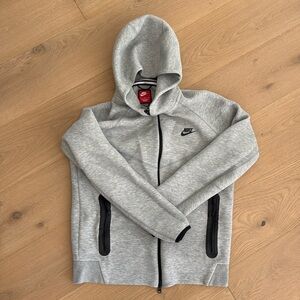 Nike sportswear tech fleece full zip hoodie Men’s M, grey